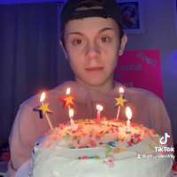 Derek FryOfficialderekfry (TikTok Account 2020)