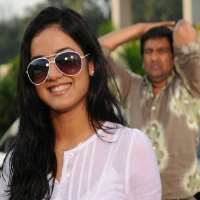 Jasmin BhasinVaanam (Tamil film 2011)