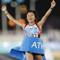 Mizuki NoguchiAsian Cross Country Champion, World Championships in Athletics (2003), Athens Olympics (2004)
