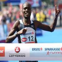 Gilbert KirwaVienna Marathon in 2:08:21 (2009)
