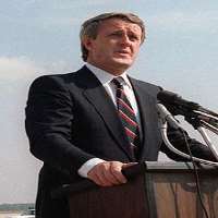 Brian Mulroney18th Prime Minister of Canada (1984-1993)