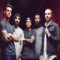 Matty MullinsMemphis May Fire (Band)