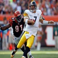 Robert GeathersAmerican Professional Football Player