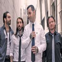 Anthony RaneriBayside (Band)