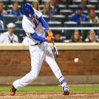 Wilmer Flores' Girlfriend: Who is Ivonelis G Navas? - 73buzz