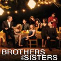 Sarah Jane MorrisBrothers & Sisters as Julia Walker (TV Series 2006-2009)