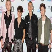 James McVeyThe Vamps (Band)