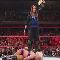 Nia JaxRaw Women's Championship