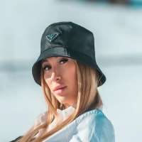 Logan G girlfriend Andrea Saladie