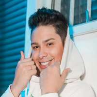 Natty Castro boyfriend Daniel Patino (PaisaVlogs)