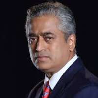 Dilip Sardesai son Rajdeep Sardesai