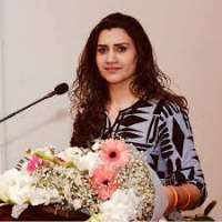 Omair Rana wife Maira Rana Omair Rana wife Maira Rana