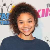 Chelsea Tavares sister Kylee Russell