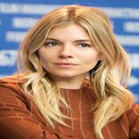 Tom Sturridge girlfriend Sienna Miller