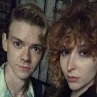 Gzi Wisdom boyfriend Thomas Brodie-Sangster