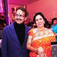 Amruta Khanvilkar Father Raju Khanvilkar Amruta Khanvilkar Father Raju Khanvilkar