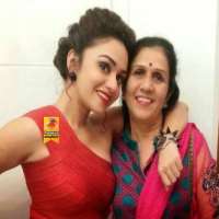 Amruta Khanvilkar Mother Gauri Khanvilkar Amruta Khanvilkar Mother Gauri Khanvilkar