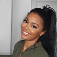 Summerella sister Paisli Boissere
