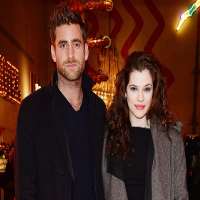 Oliver Jackson-Cohen Birthday, Real Name, Age, Weight, Height, Family ...