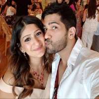 Amit tandon sister Rena Jolly Amit tandon sister Rena Jolly