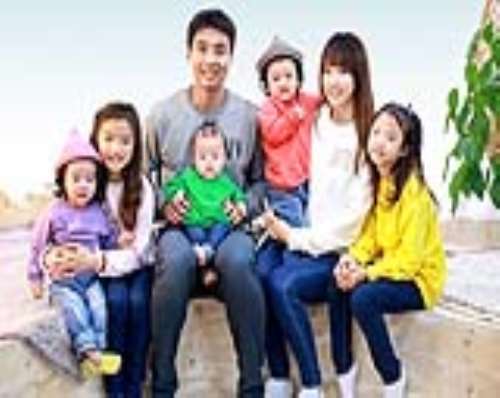 Lee Dong-gook Family