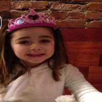 Alex Guarnaschelli daughter Ava Clark Alex Guarnaschelli daughter Ava Clark