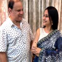 Mrinal Kulkarni husband Ruchir Kulkarni Mrinal Kulkarni husband Ruchir Kulkarni