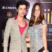 Darshan Kumar wife .