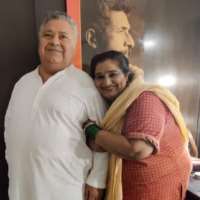 Seema Pahwa husband Manoj Pahwa Seema Pahwa husband Manoj Pahwa