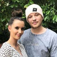 Mike Fox girlfriend Abbie Haggar