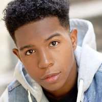 Dregoldi boyfriend Deshae Frost Dregoldi boyfriend Deshae Frost