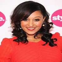 Seth MacFarlane girlfriend Tamera Mowry-Housley Seth MacFarlane girlfriend Tamera Mowry-Housley