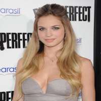 Seth MacFarlane girlfriend Alexis Knapp Seth MacFarlane girlfriend Alexis Knapp