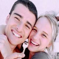 Kyra Sivertson boyfriend Oscar Morales