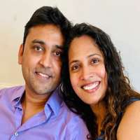 arjun husband anand shruti weight age height birthday real name notednames spouse bio dress contact family