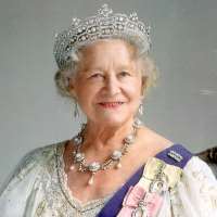 Queen Elizabeth II Birthday, Real Name, Age, Weight ...