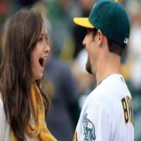 Billy Burns wife Sarah Schneider Billy Burns wife Sarah Schneider