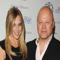 Michael Chiklis wife Michelle Chiklis Michael Chiklis wife Michelle Chiklis