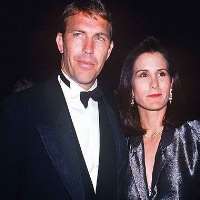 costner kevin cindy wife age family birthday children weight height real name notednames bio contact details 1978 1994