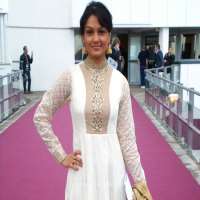 Padmini Kolhapure sister Tejaswini Kolhapure Padmini Kolhapure sister Tejaswini Kolhapure