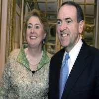 Mike Huckabee wife Janet McCain Mike Huckabee wife Janet McCain