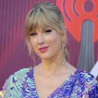 Alexander Skarsgard girlfriend Taylor Swift (Rumor)