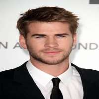 Nina Dobrev boyfriend Liam Hemsworth