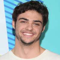 Lauren Kolodin boyfriend Noah Centineo