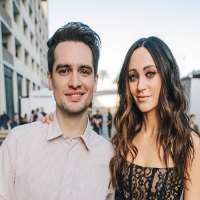 Sarah Urie Birthday, Real Name, Age, Weight, Height, Family, Facts ...