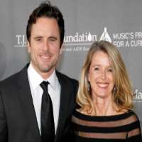 Charles Esten Birthday Real Name Age Weight Height Family Contact Details Wife Children Bio More Notednames