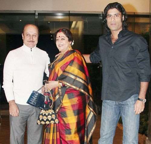 Sikandar Kher Family