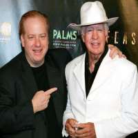 Clu Gulager Birthday, Real Name, Age, Weight, Height, Family, Facts ... picture pic