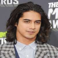 Miley Cyrus boyfriend Avan Jogia