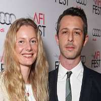 Jeremy Strong wife Emma